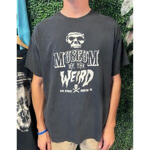 vtg Y2K MUSEUM OF WEIRD Tshirt xl //  skull goth grunge punk skater baggy flames